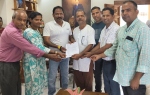 सरकारी मराठी शाळेसाठी नागझर येथील ग्रामस्थ आक्रमक