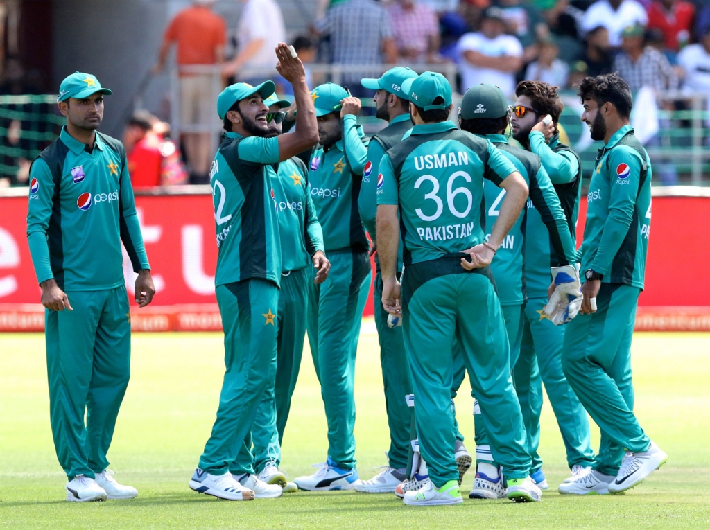 इमाम, हाफीजच्या खेळीने पाकिस्तान विजयी