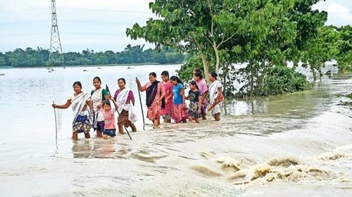 आसाममधील काही भागांत पूरस्थिती कायम