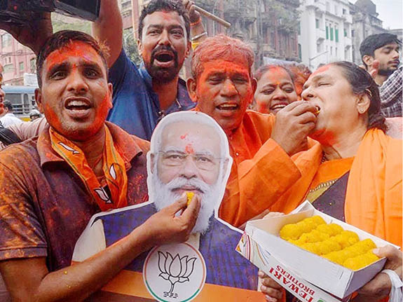 भाजपची लाट !