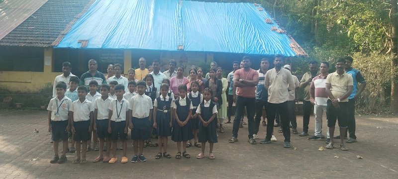 विद्यार्थी, पालकांनी धरणे धरताच शिक्षिकेची दुसऱ्या शाळेत बदली