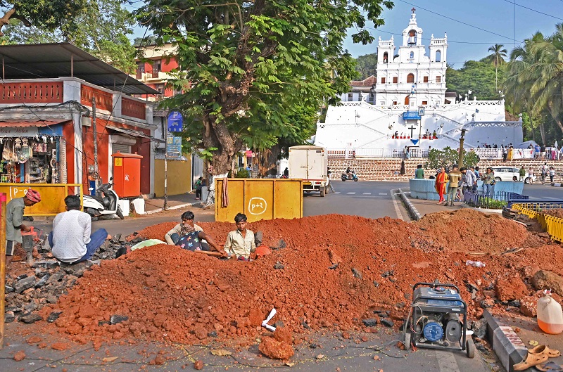 स्मार्ट सिटी अंतर्गत पणजीतील रस्ते खणण्याचे काम सुरूच