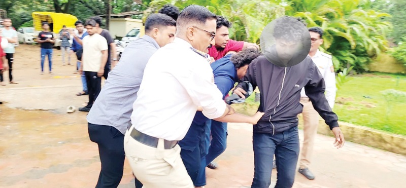 गोव्यातील तरुणांची सावंतवाडीत दादागिरी