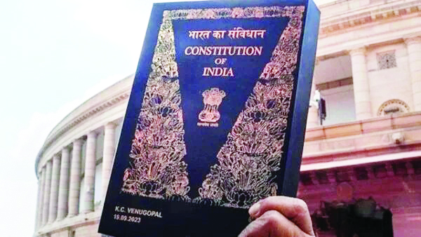 समाजवादी, सेक्युलर शब्द आवश्यक आहेत का?