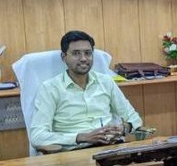 माती हटवून खोदलेला रस्ता चकाचक करा; अन्यथा कारवाई