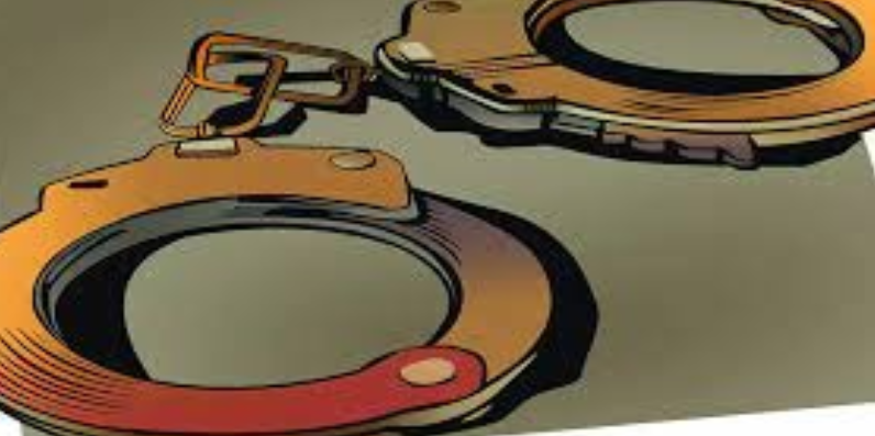 मध्य प्रदेश : पत्नीला प्रियकरासोबत खोलीत पाहिले आणि..