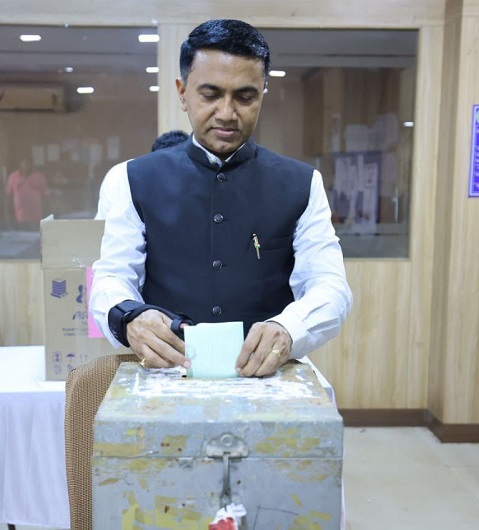 राज्य सहकारी बँक निवडणुकीत ९० टक्क्यांहून अधिक मतदान