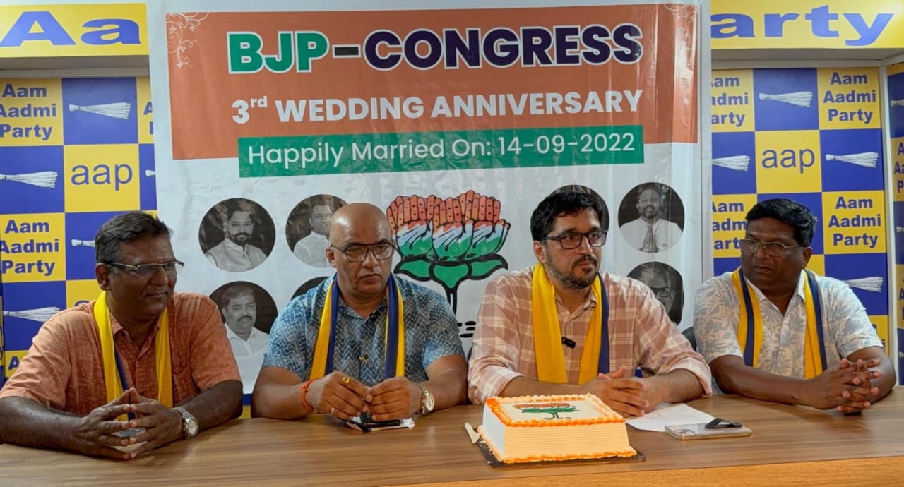 काँग्रेसला मत देणे म्हणजेच भाजपला मत!