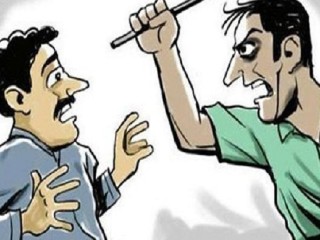 मालमत्ता वादातून वडिलांसह भावाला मारहाण