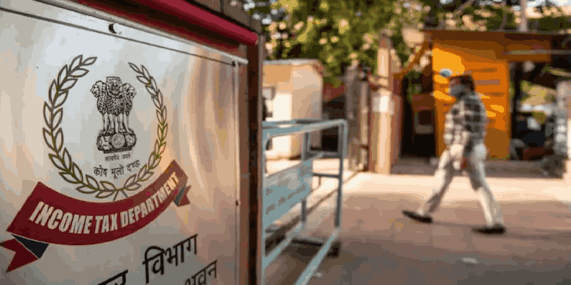 गोवा : आयकर विभागाची कोलवा, सांतोन-सावर्डे येथे धडक छापेमारी