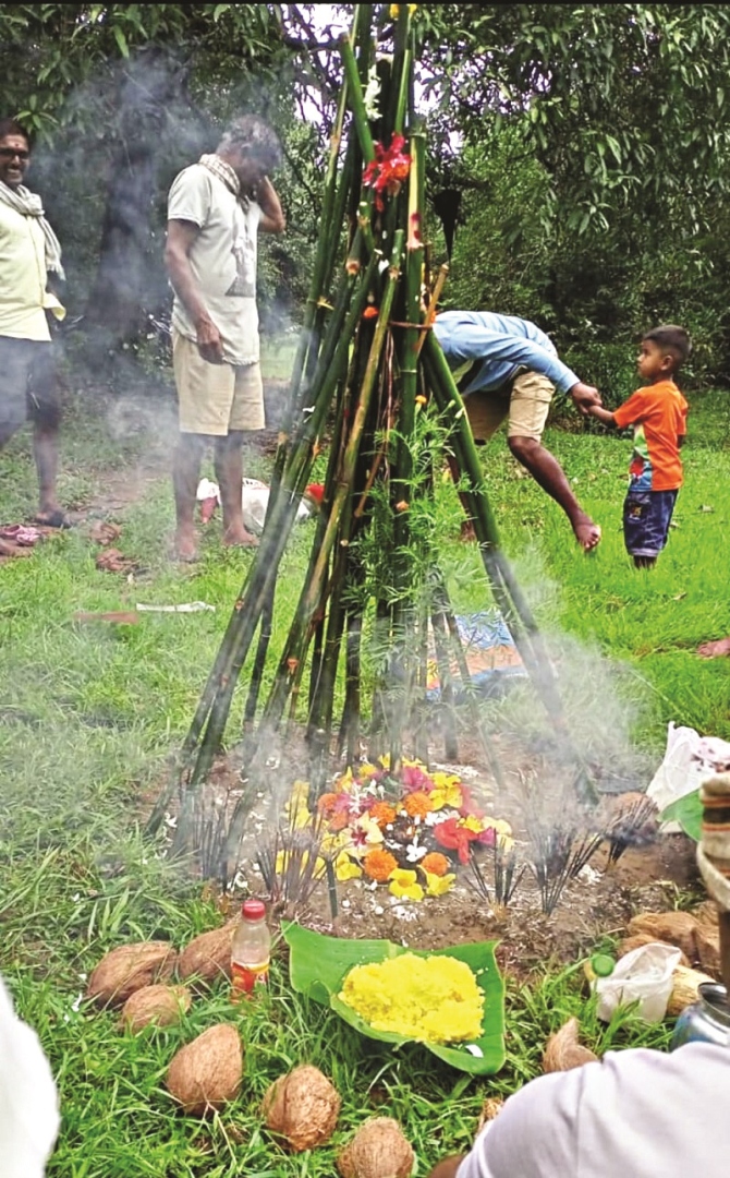 दिन दिन दिवाळी  गायी, म्हशी ओवाळी...