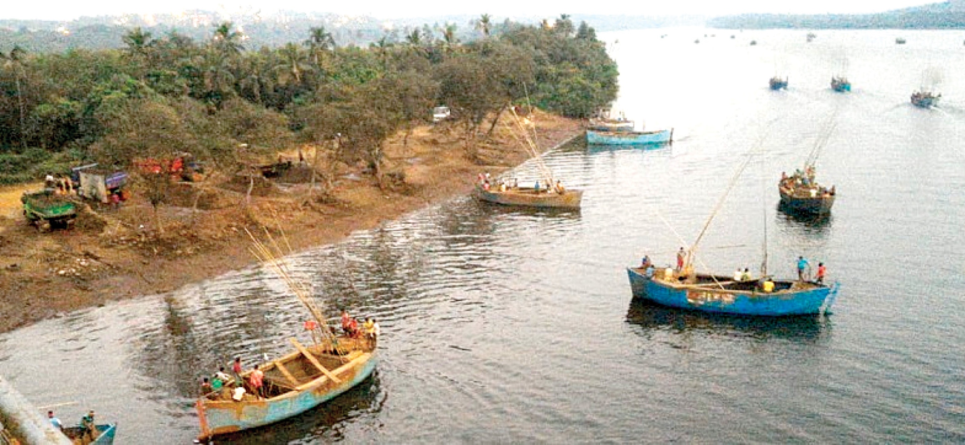उगवे गोळीबाराने ऐरणीवर आणलेला रेती उपसा मुद्दा