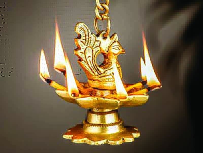 लग्न मंडपातील लामण दिव्याचे महत्त्व