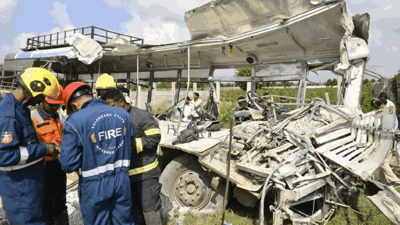 तेलंगणात आरटीसी बस, ट्रकची धडक : मृत्यूचा आकडा २०