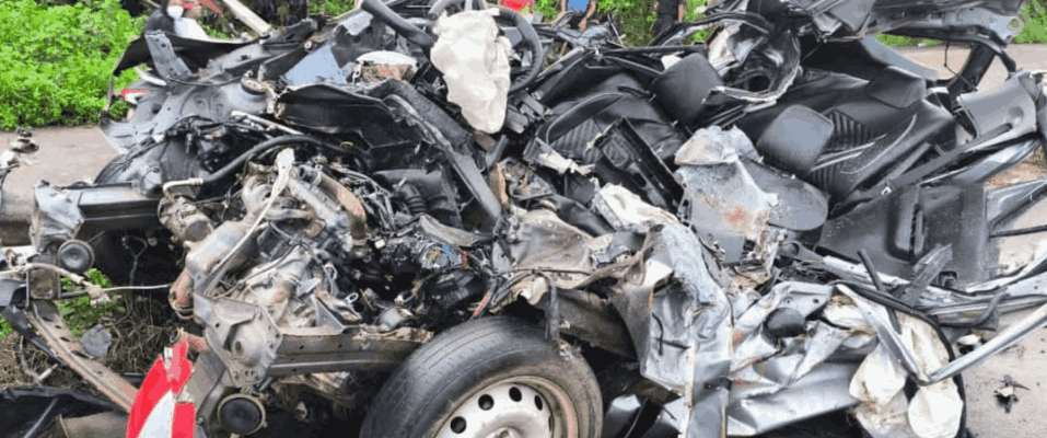 बांबोळी येथे भीषण अपघातात दोघे ठार