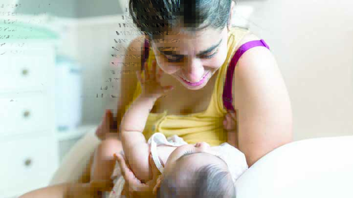 स्तनपान बंद करताना: आई आणि बाळासाठी योग्य मार्गदर्शक