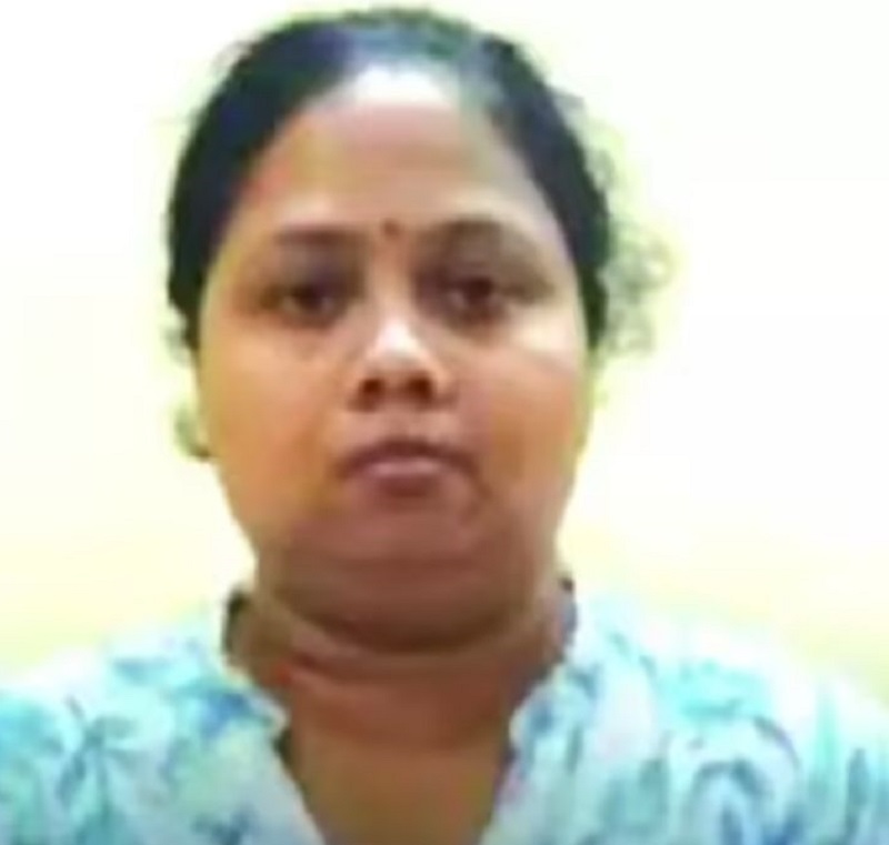 मंत्री, आयएएस अधिकारी, अभियंत्यांना दिले १७ कोटी