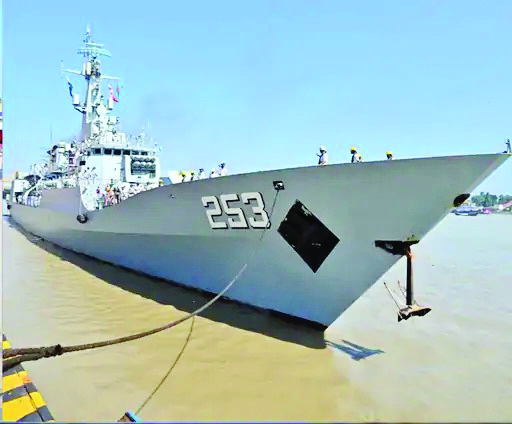 ५४ वर्षांनी पाकिस्तानी युद्धनौका बांगलादेशात