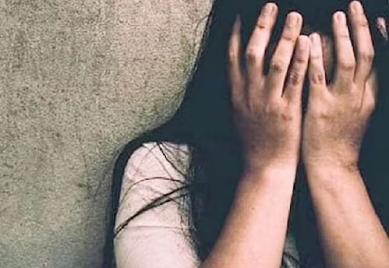 लैंगिक अत्याचारातून १७ वर्षीय युवती गर्भवती; दोघांविरुद्ध आरोप निश्चित करण्याचा आदेश