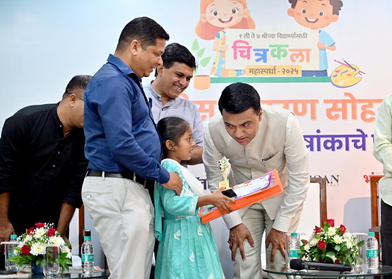 गोवा : ‘मुझे कलेक्टर बनना है... क्या करना पडेगा?’ चिमुरडीचा ​जिल्हाधिकाऱ्यांना प्रश्न