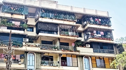 तिसऱ्या दरोड्यातील चोरही सापडेनात