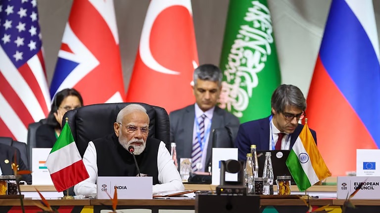 ड्रग्ज-दहशतवाद साटेलोटे यांचे आव्हान