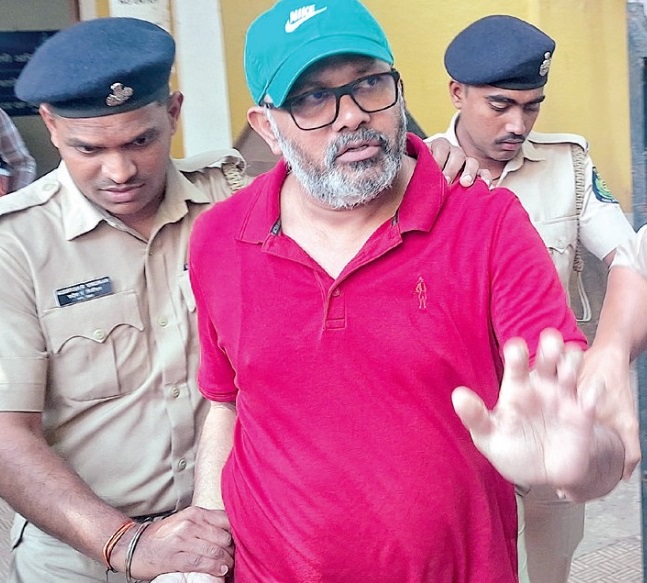 सिद्दीकी खानची ब‍ेकायदा अटकेविरुद्धची याचिका फेटाळली