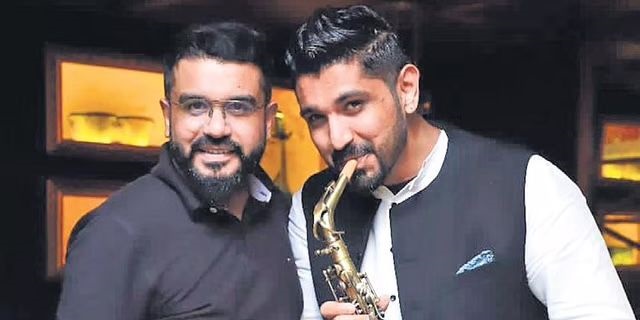 गौरव, सौरभ लुथरा थायलंडला पसार