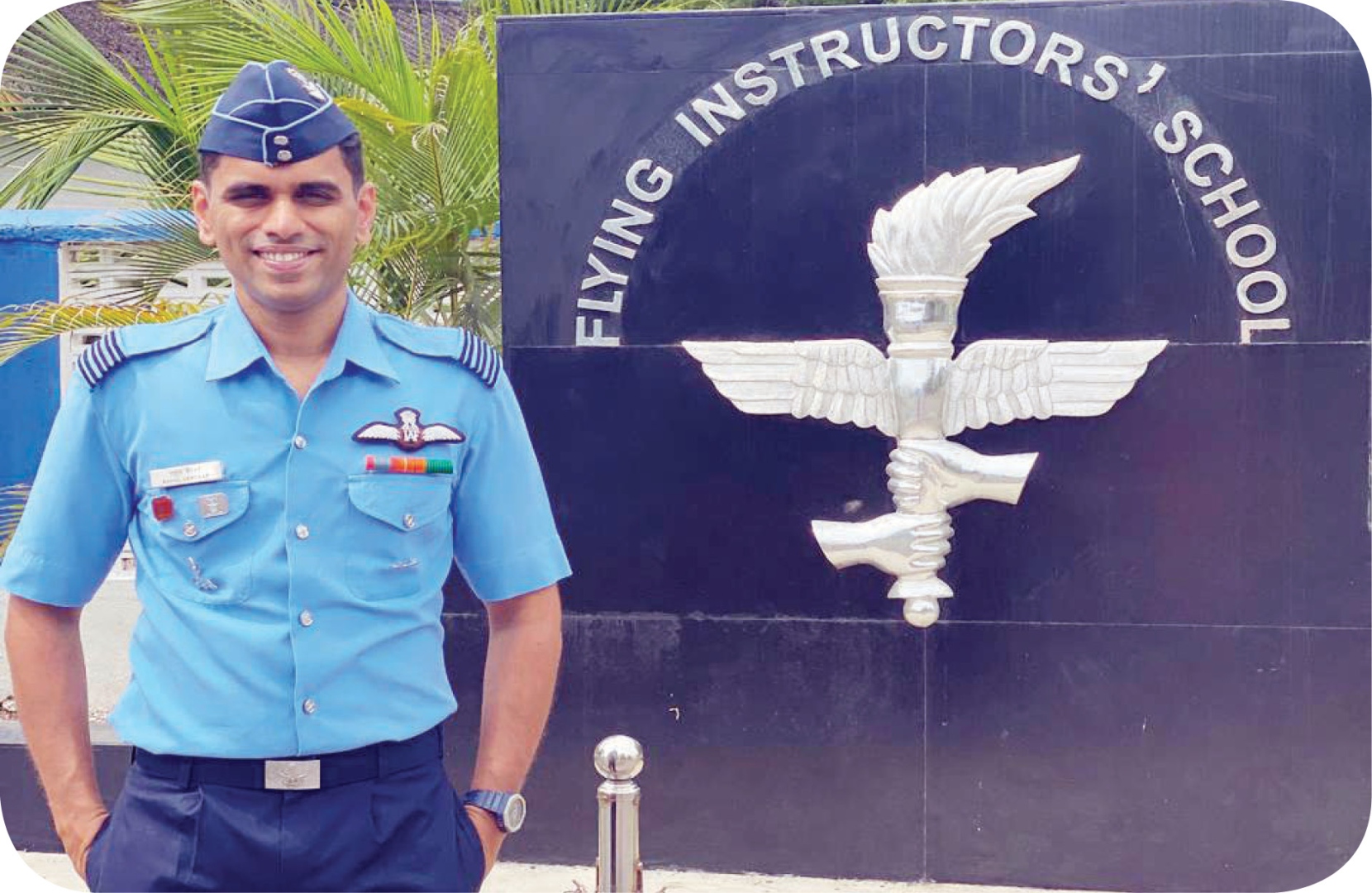 आकाशाला गवसणी घालणारा जिद्दी प्रवास: विंग कमांडर राहुल वेरेकर