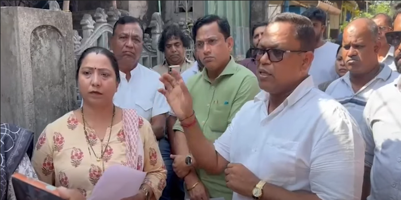 सहा वर्षीय मुलीवर लैंगिक अत्याचार : संतप्त ग्रामस्थांच्या आंदोलनानंतर संशयिताचे घर सील