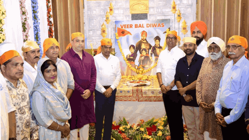 भारतभूमीसाठी शीख समाजाचे मोठे योगदान : दामू नाईक