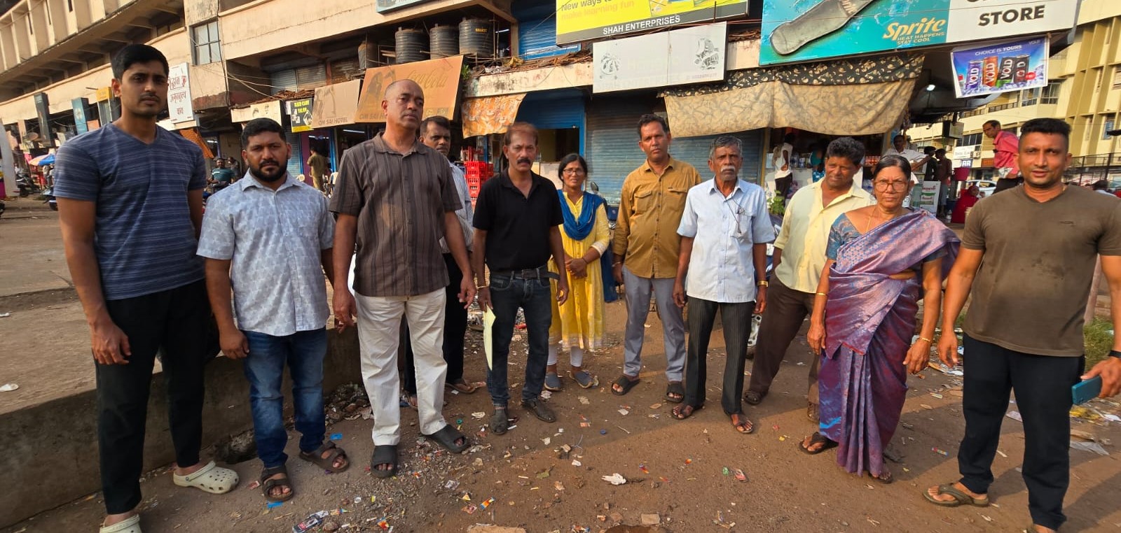 म्हापसा कदंब बसस्थानकावरील तारेच्या कुंपणाला दुकानदारांचा आक्षेप