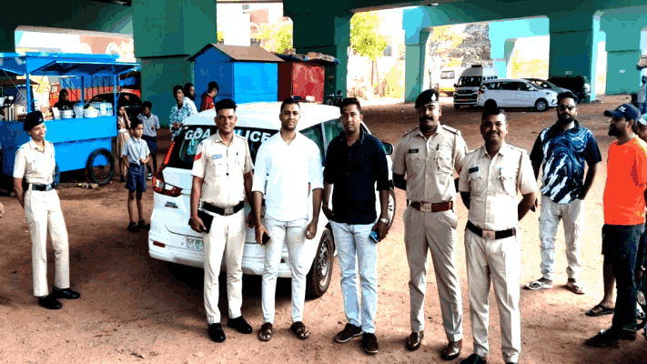 मुंबईतील अल्पवयीन मुलगा व मुलगी सापडली बायणा समुद्रकिनाऱ्यावर