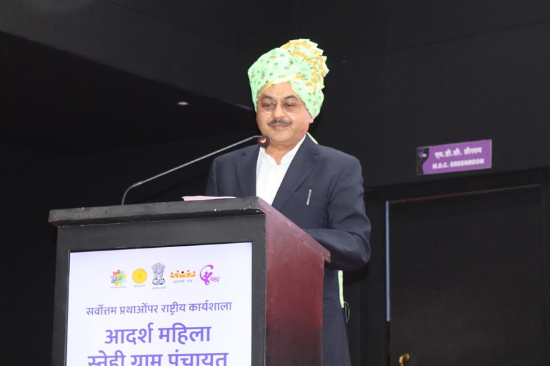 महिला सरपंचांच्या नावावर पतींचा कारभार चालणार नाही