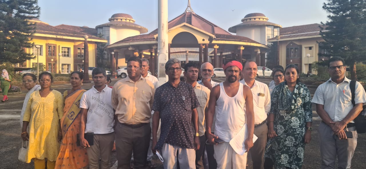 प्रकल्प लादण्यापेक्षा संवाद साधा