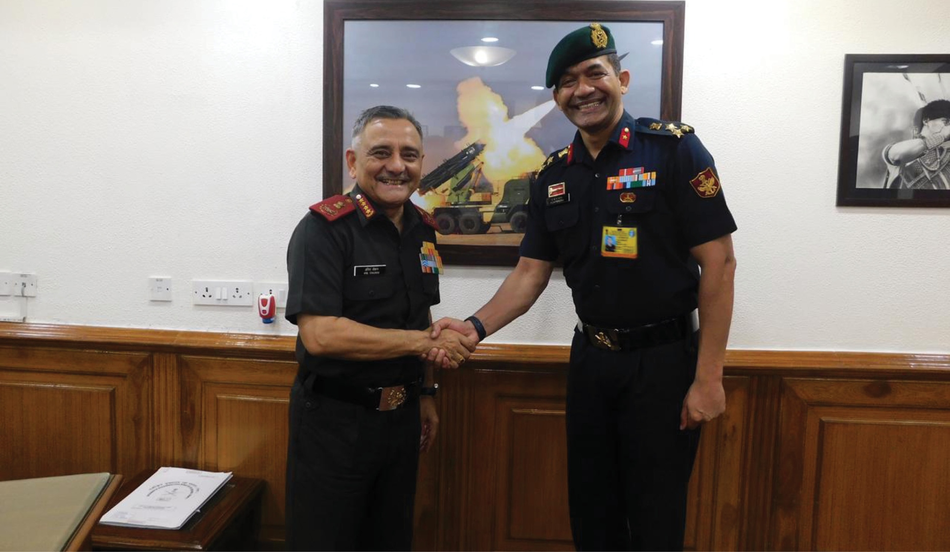 कर्तव्याची हाक एका असामान्य जीवनाची गाथा