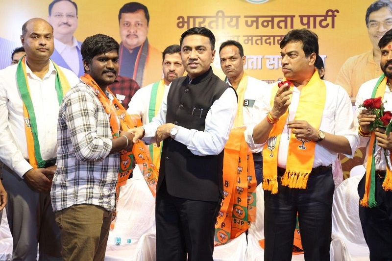 भाजपकडून नागरिकांच्या हाताला काम देण्याचे कार्य !