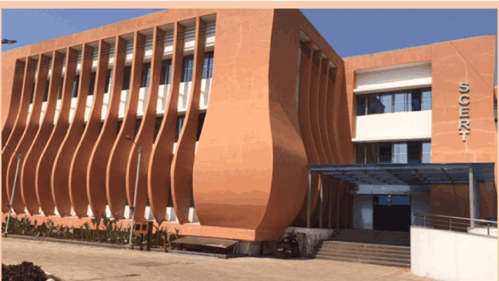 शैक्षणिक कर्ज योजना : १४०२ लाभार्थ्यांकडून २१ कोटी ३० लाखांची थकबाकी