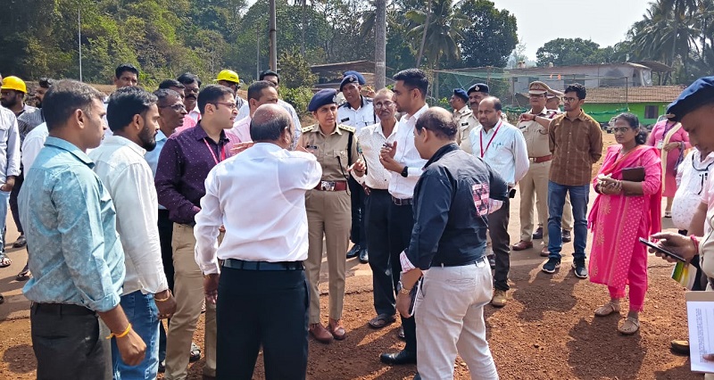 लईराई जत्रा : जिल्हाधिकाऱ्यांनी घेतला आढावा