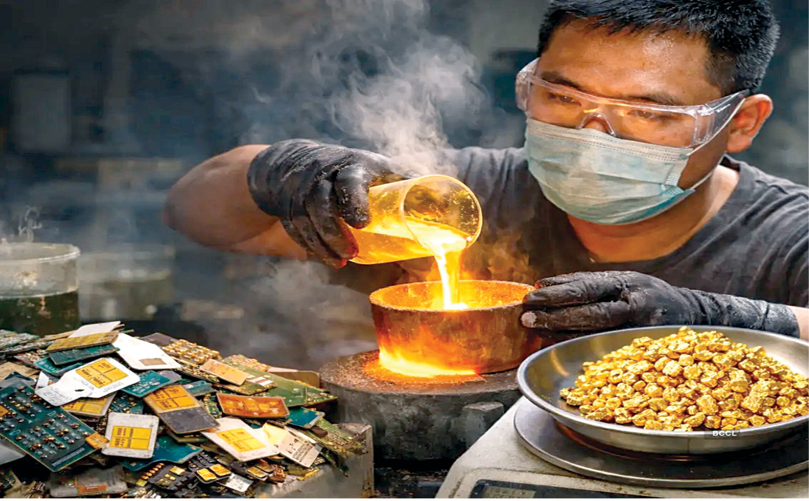 चिनी तरुणाने कचऱ्यातून मिळवले २६ लाखांचे सोने !