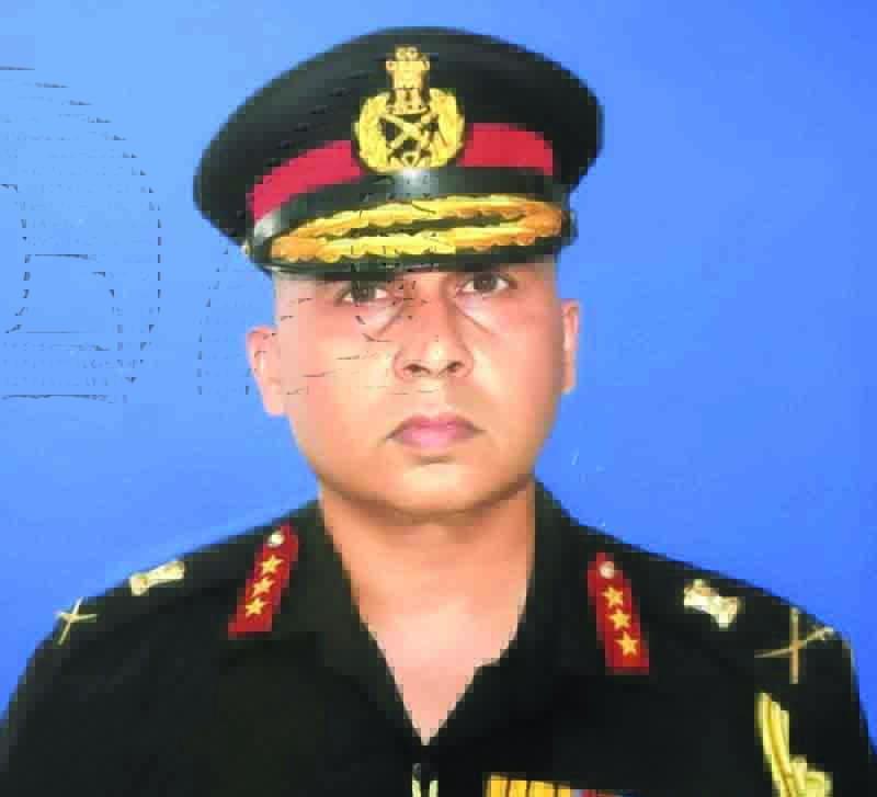 'परम विशिष्ट सेवा पदकाने' सन्मानित लेफ्टनंट जनरल मायकल