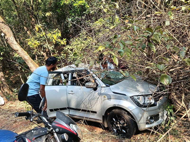 अनमोड-हेम्मडगा रस्त्यावरील अपघातात गोव्यातील महिलेचा मृत्यू