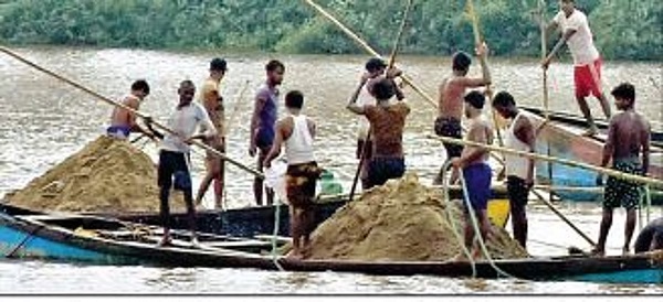 गोव्यात रेती उपशावर २३ एप्रिलपर्यंत बंंदी कायम