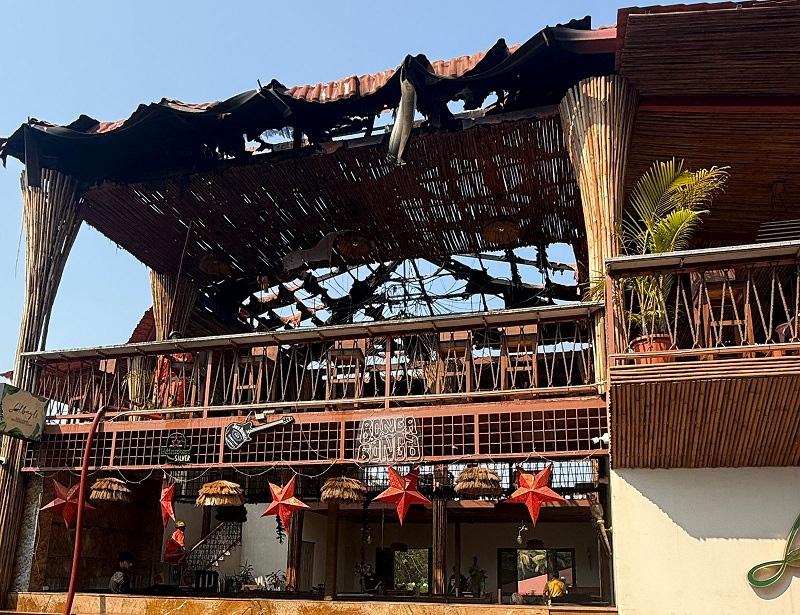 वागातोरमधील अलबेली रेस्टॉरन्टला आग लागून ३ लाखांचे नुकसान