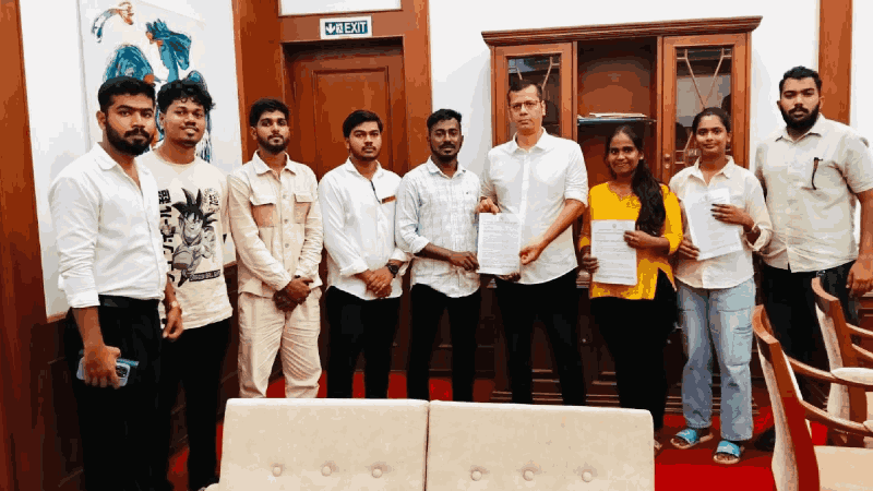 महाविद्यालयात गणवेश सक्ती नको : एनएसयुआयची मागणी