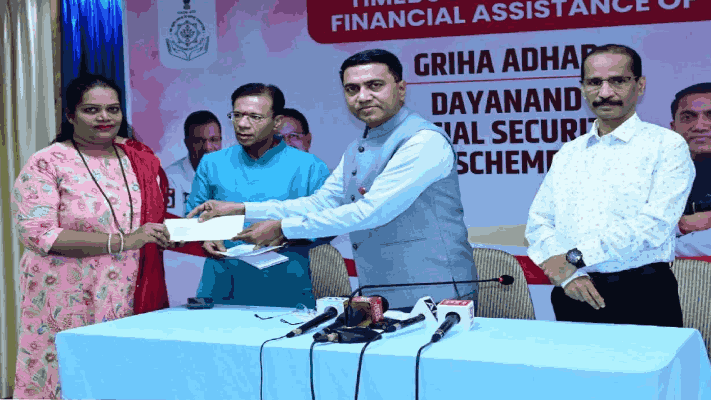 गृह आधार, दयानंद योजनेचे पैसे १० तारखेला बॅंक खात्यात : मुख्यमंत्री