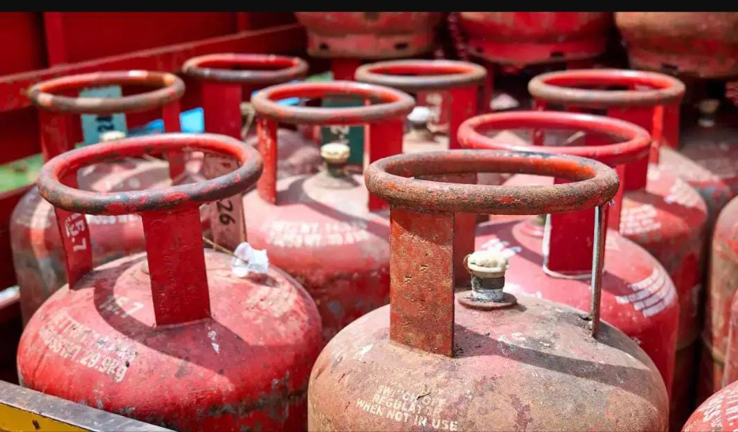 गॅस सिलिंडरचे संकट