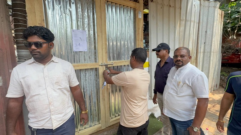 कळंगुट पंचायतीकडून सात टॅटू दुकाने सील