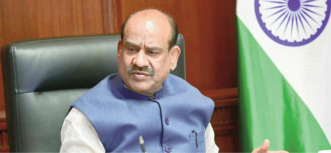 काँग्रेसच्या संविधान प्रेमाचे ढोंग उघडे