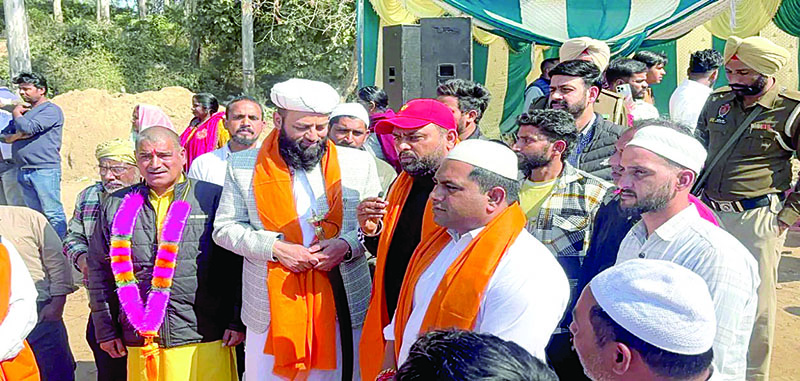 'आजारी' समाज आणि  अदृश्य भीतीचे बागुलबुवा...